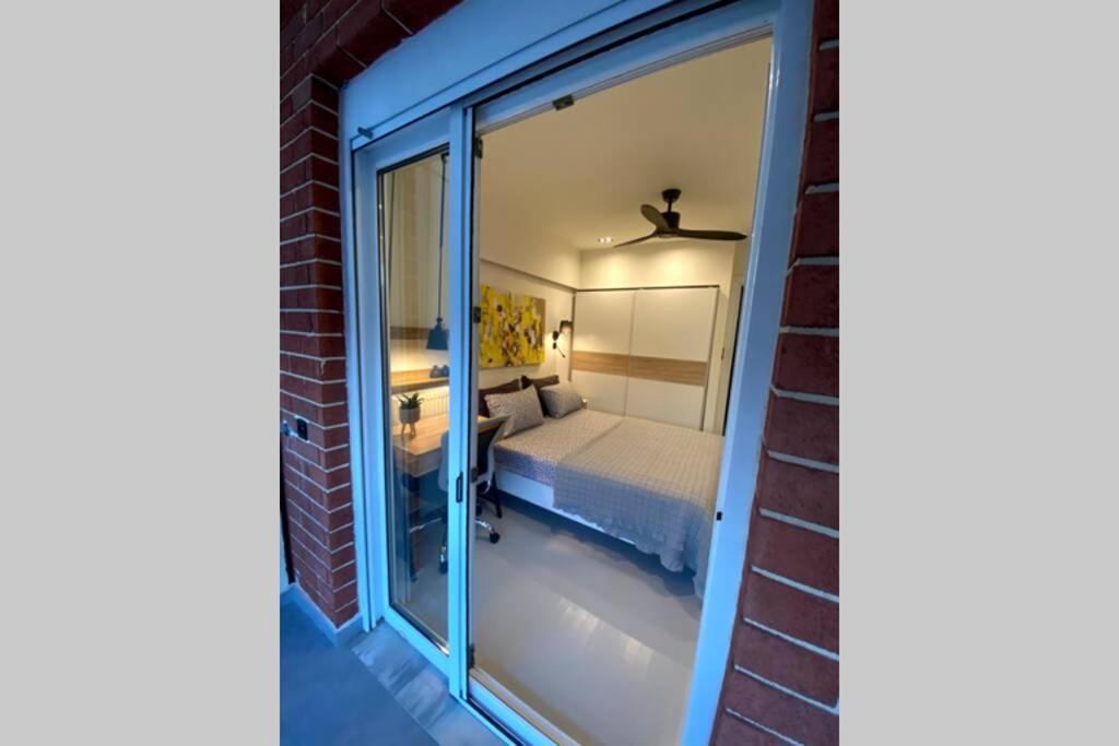 Apartamento Vyron 1 Elegance Nea Michaniona Exterior foto